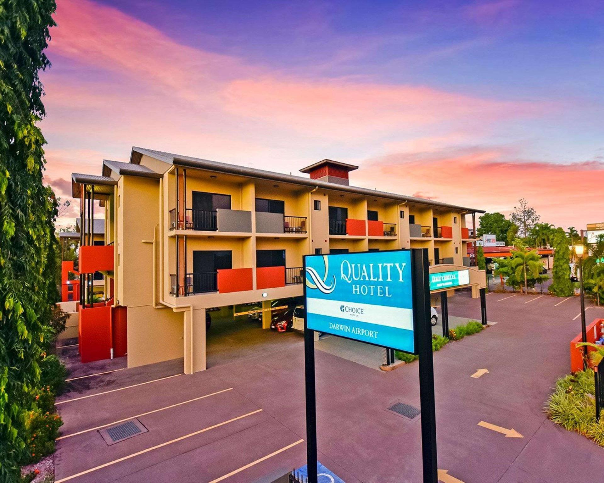 Quality Hotel Darwin Airport Екстериор снимка Quality Hotel, Townsville