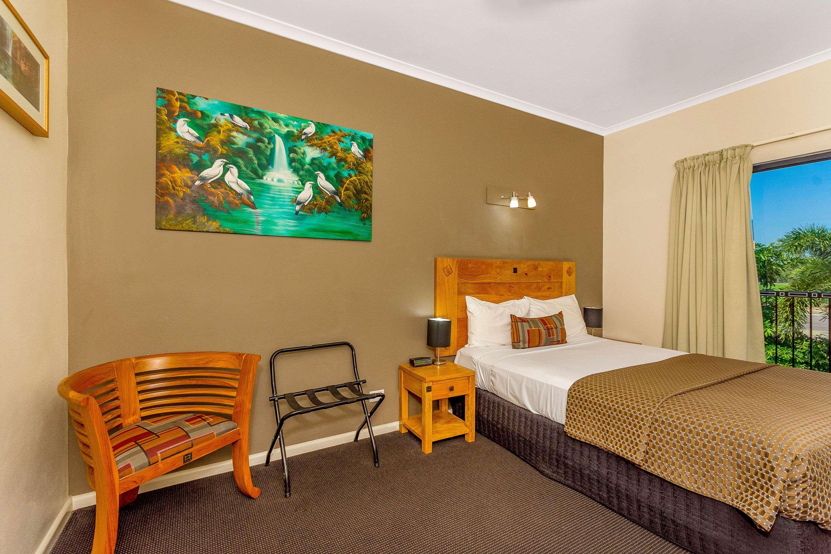 Quality Hotel Darwin Airport Екстериор снимка A room at the hotel